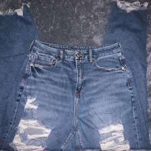 AMERICAN EAGLE JEANS